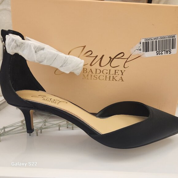 Jewel Badgley Mischka " Robles" Black Satin Kitten Heels. NIB. Size 6 - Picture 5 of 14